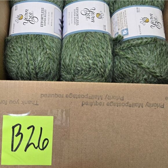 🎃🎃🎃 Yarn Bee Effortless Super Bulky Yarn in Mossy Acre 6 Oz Per Skein - Picture 12 of 12